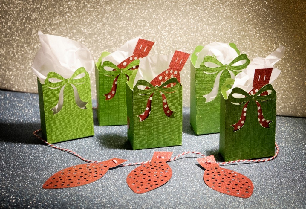 Twelve Days of Christmas Gift Bags and Garland
