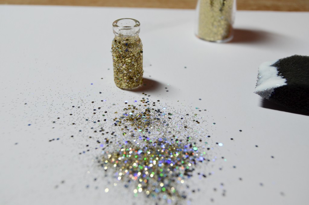 sprinkle glitter