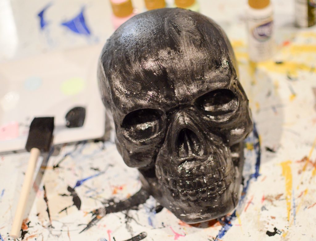 paint the skull black