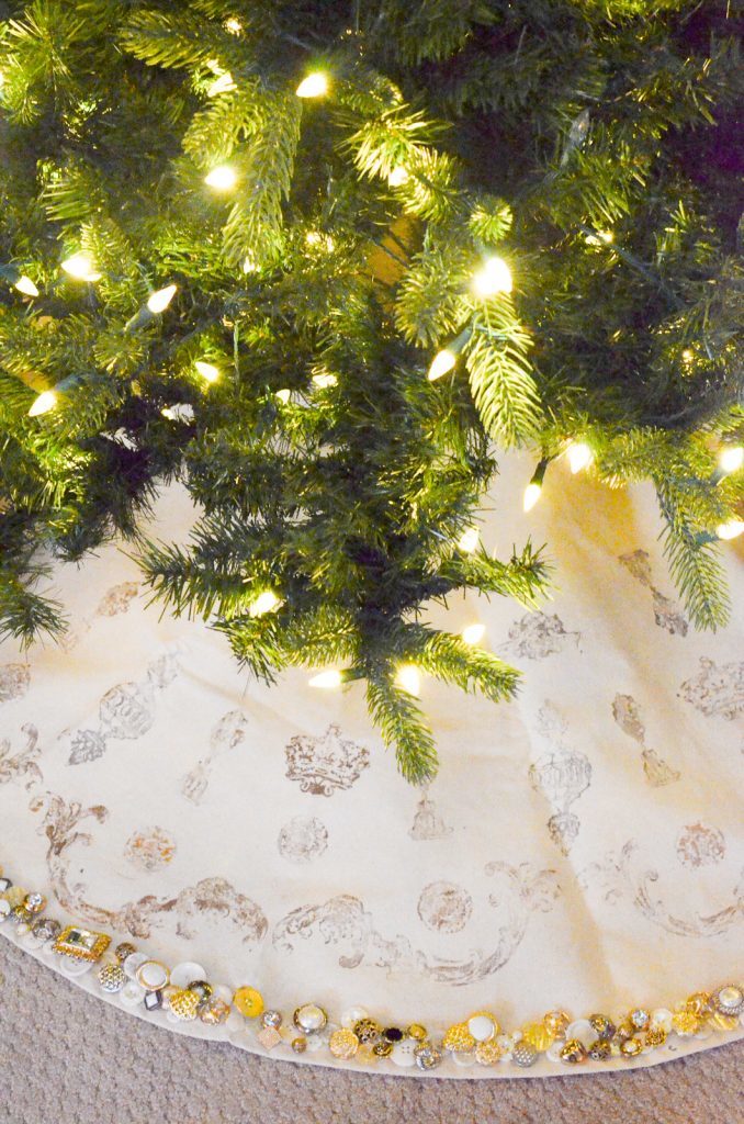 Vintage French Inspired Christmas Tree Skirt
