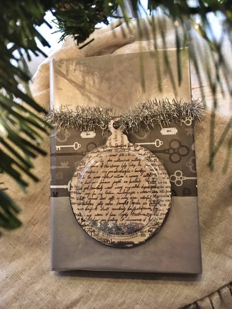 Shaker Ornament Gift Tag