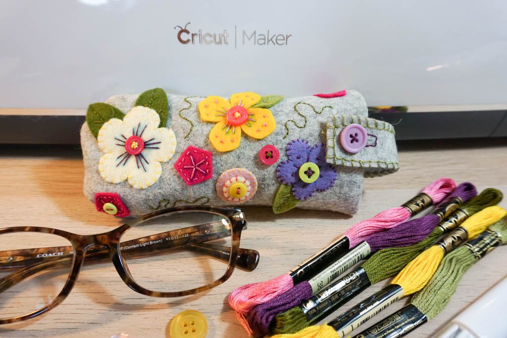 Embroidered Glasses Case