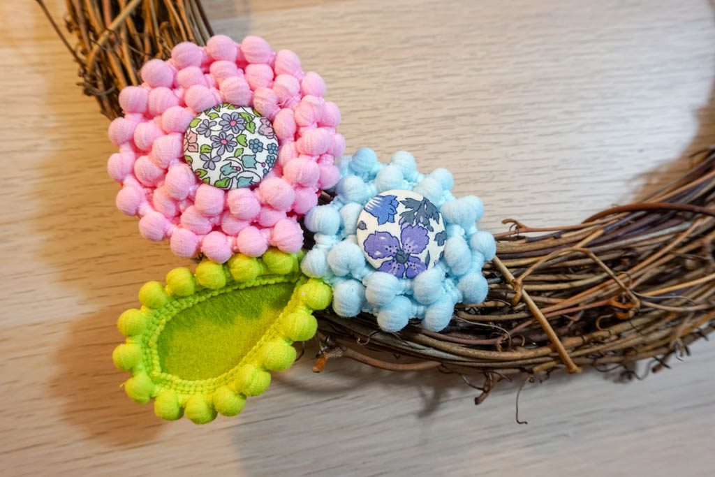 Pom Pom Trim Flower Wreath