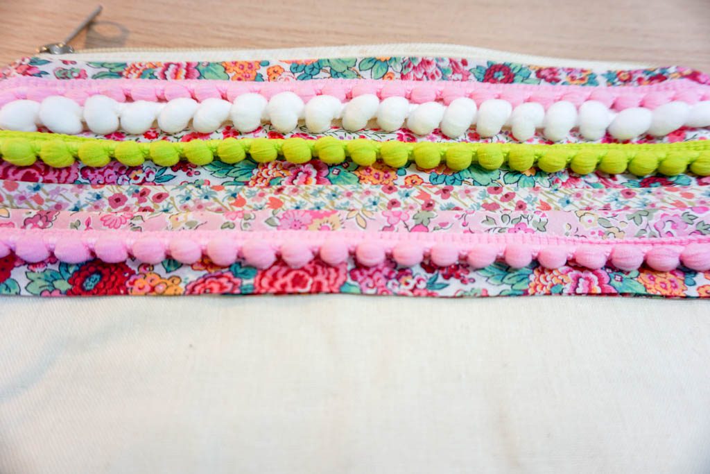 Pom Pom Trim Spring Clutch