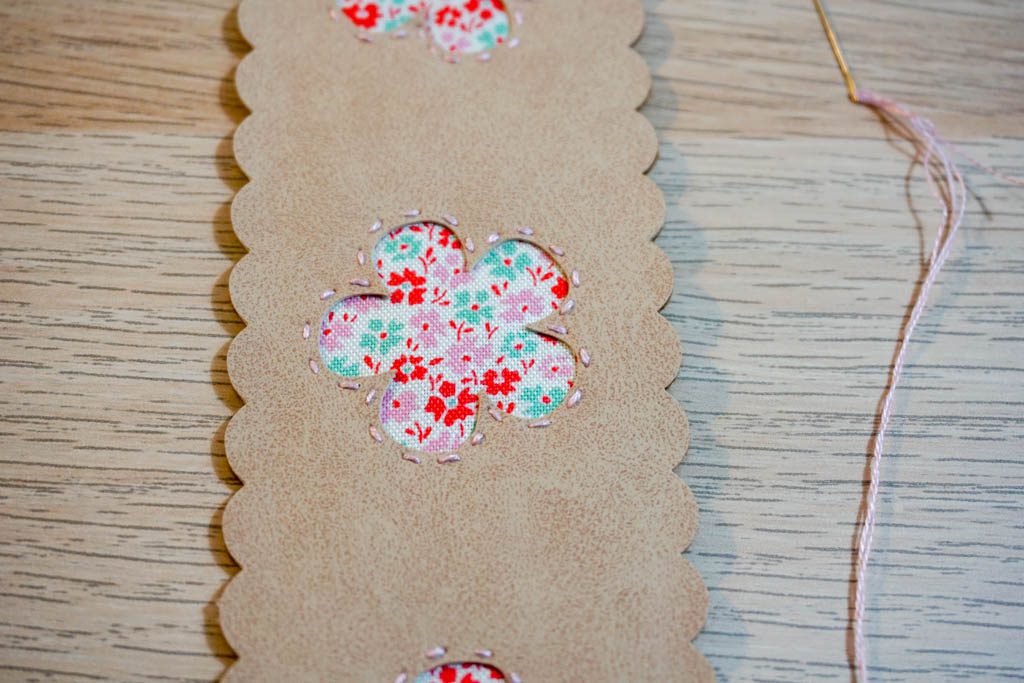 Peekaboo Flower Bookmark