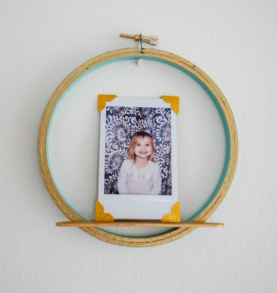 Fifteen Minute Embroidery Hoop and Popsicle Stick Picture Shelf