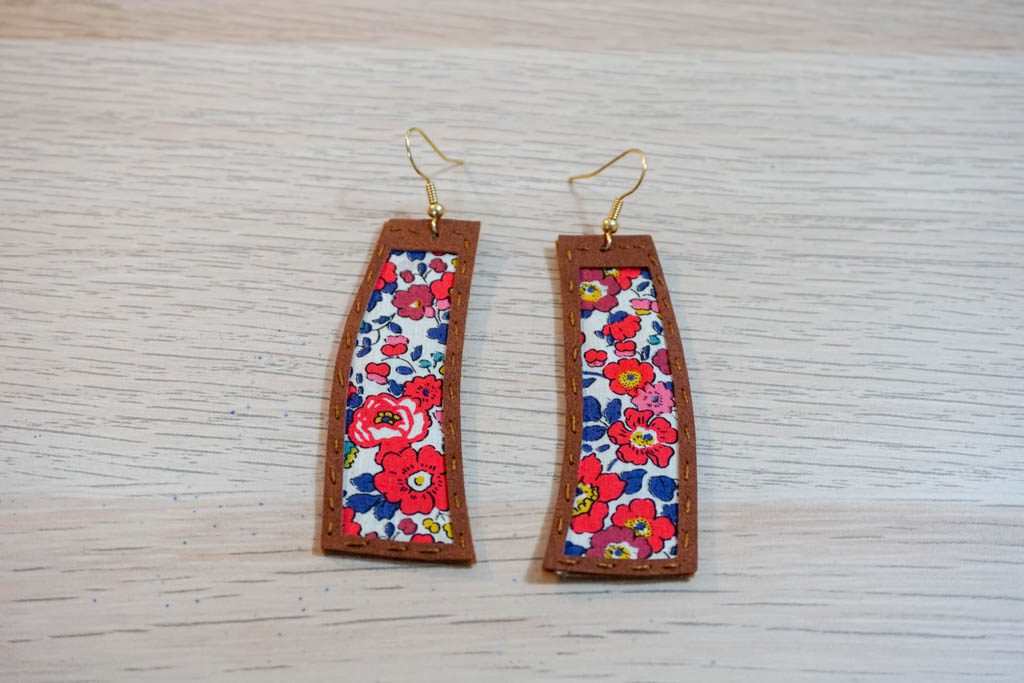 Trendy Peekaboo Earrings