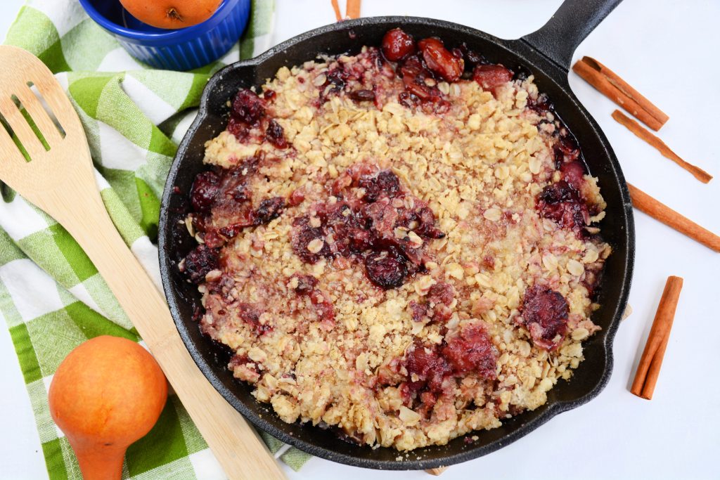 Spiced Pear Berry Crumble