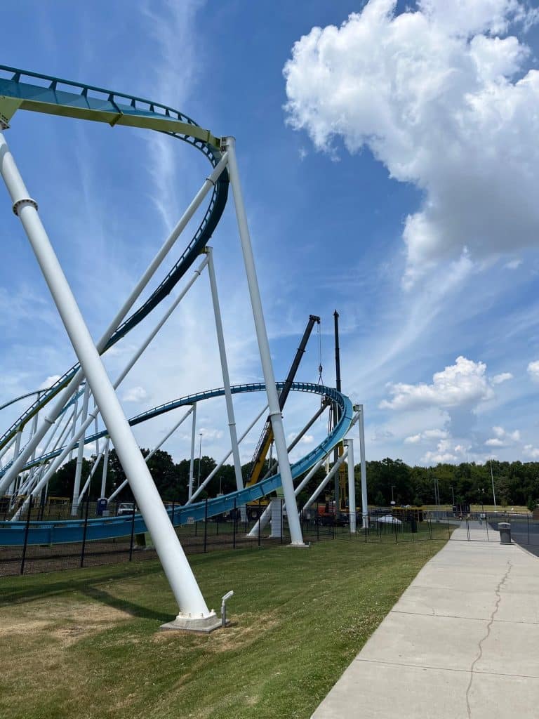 Ultimate Guide To Carowinds Amusement Park (Tips + Rides)